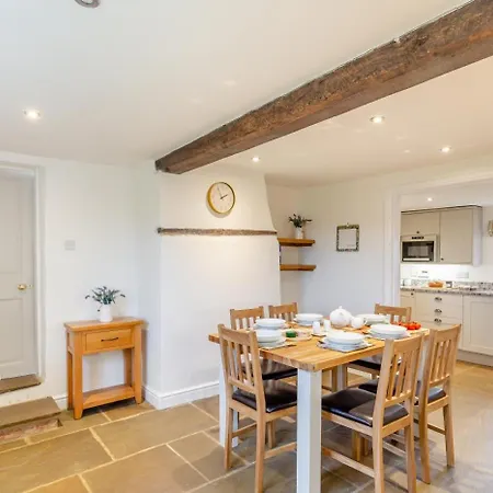 3 Bed In Oc-l34088 Holiday home Cundall