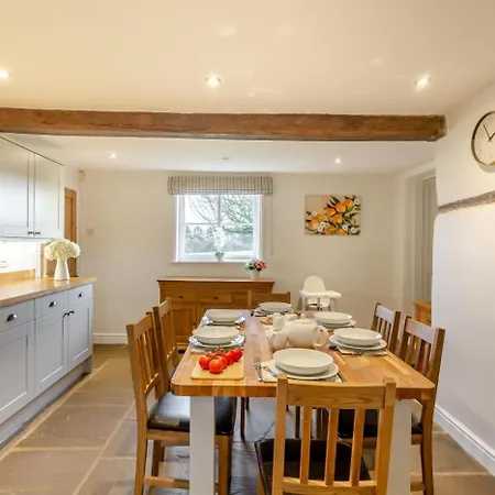 3 Bed In Oc-l34088 Holiday home Cundall
