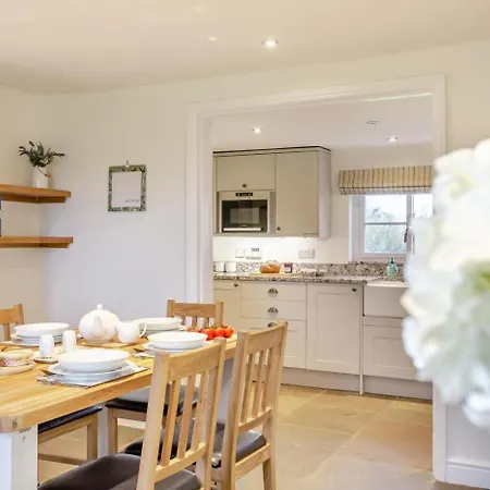 3 Bed In Cundall Oc-l34088 Cundall