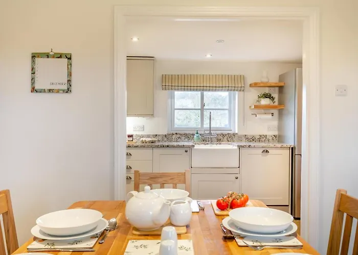 3 Bed In Cundall Oc-l34088 *